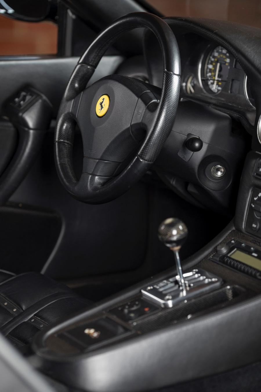 Интерьер Ferrari 550 Maranello 2000 года  (фото 45 из 112)